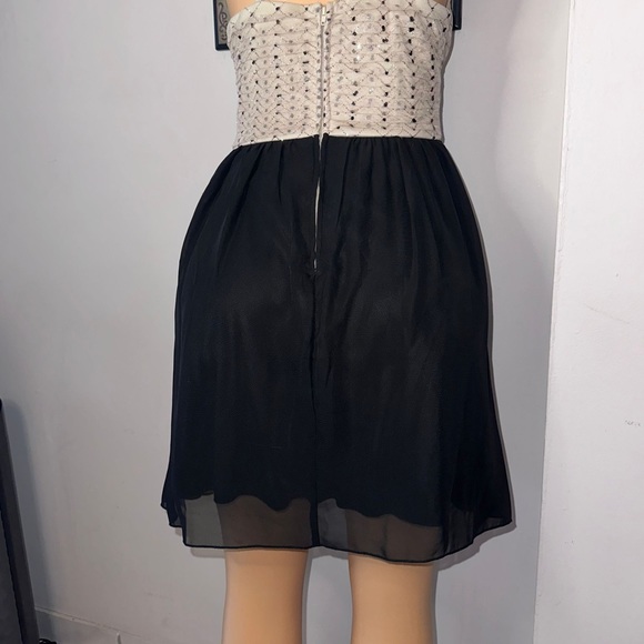 Ladies’s Dress - Picture 15 of 16